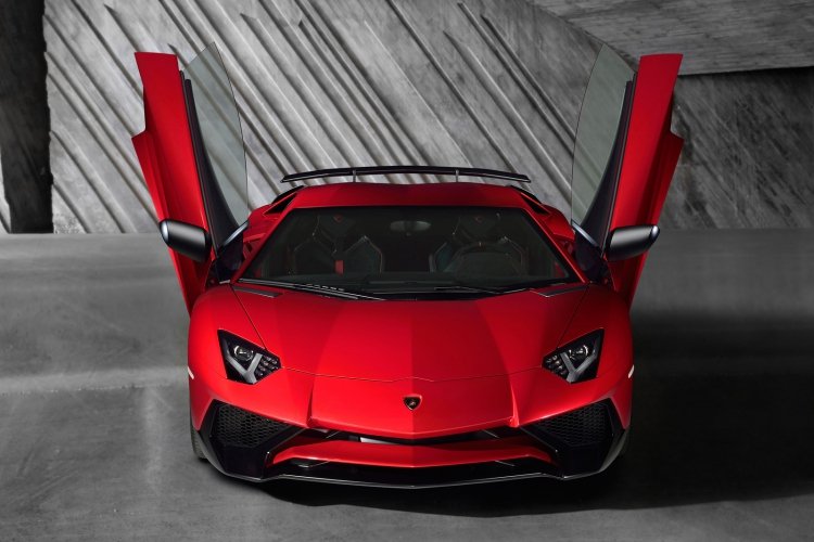 Женева 2015: Lamborghini Aventador LP 750-4 Superveloce – не дразните быка! Женева 2015: Lamborghini Aventador LP 750-4 Superveloce – не дразните быка!